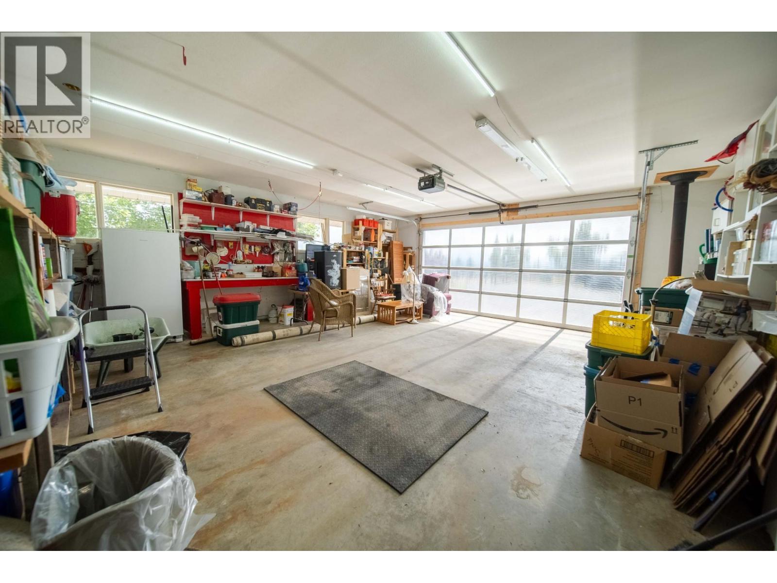 9617 CLEARVIEW Road, Cranbrook