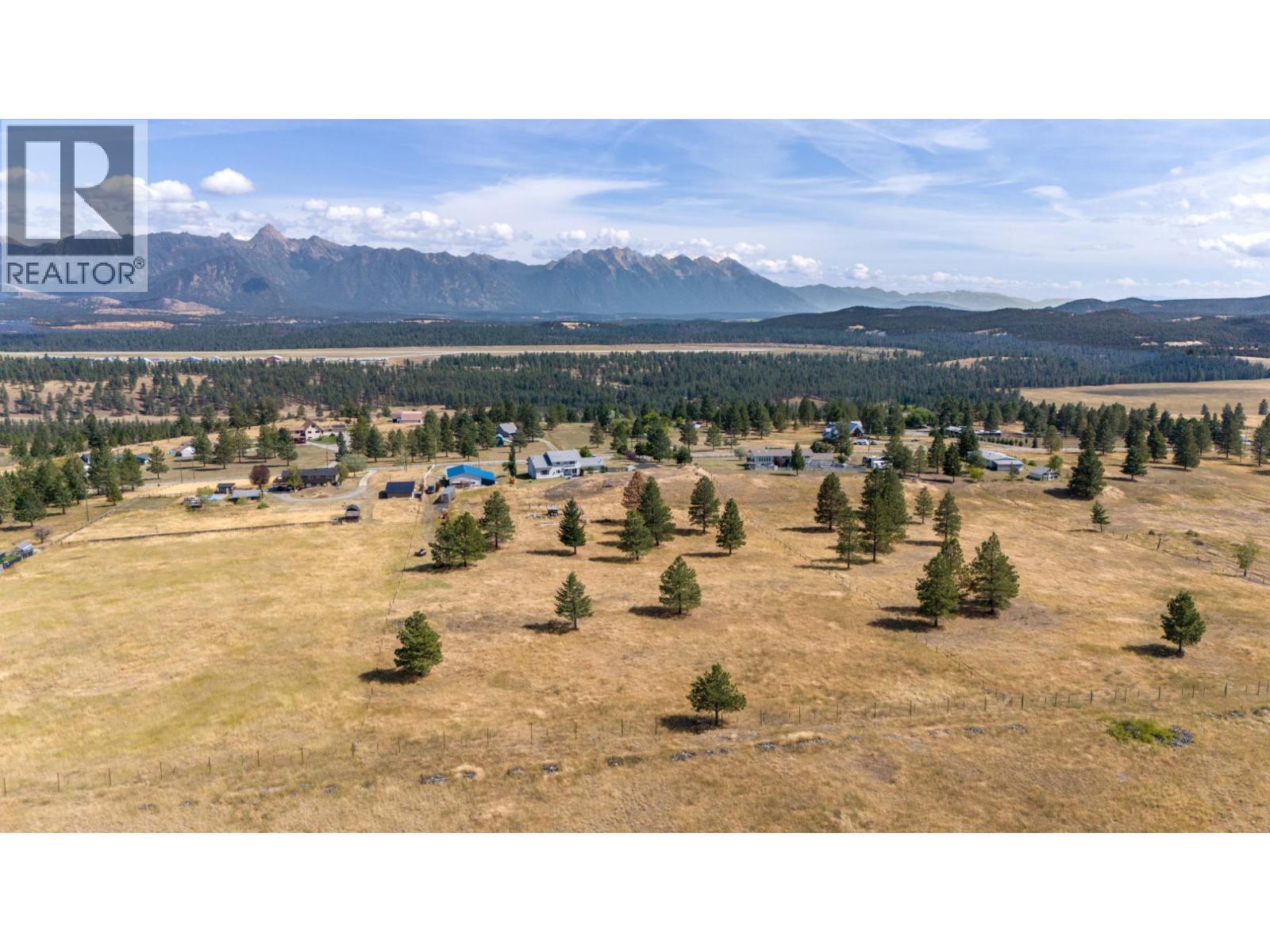 9617 CLEARVIEW Road, Cranbrook
