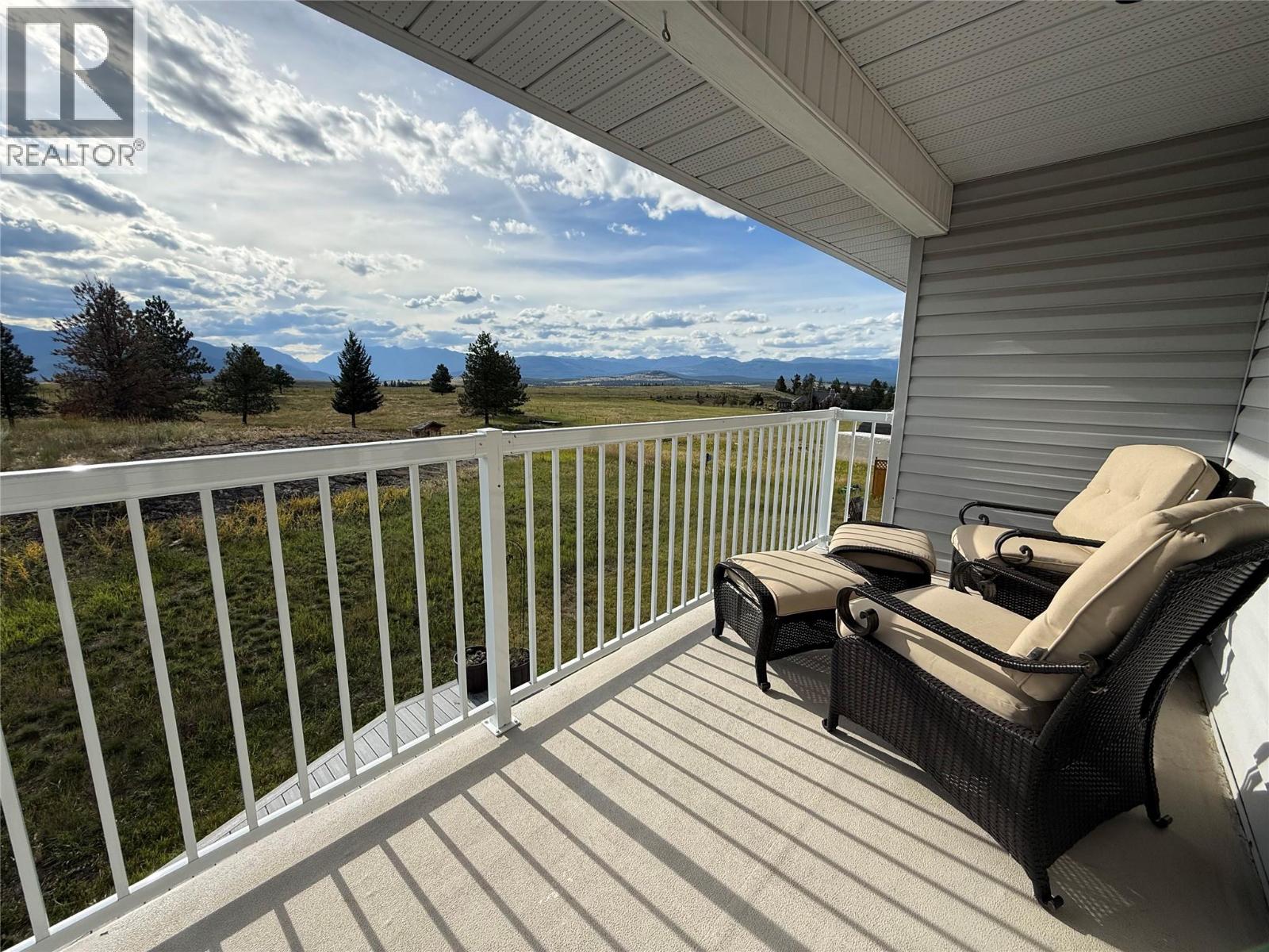 9617 CLEARVIEW Road, Cranbrook