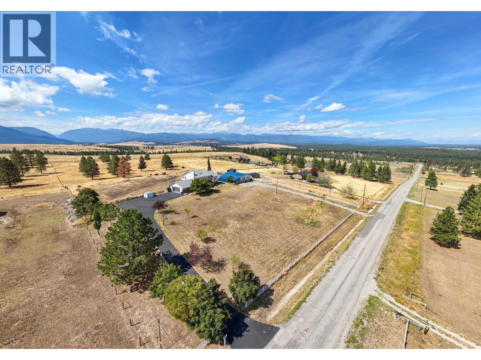 9617 CLEARVIEW Road, Cranbrook