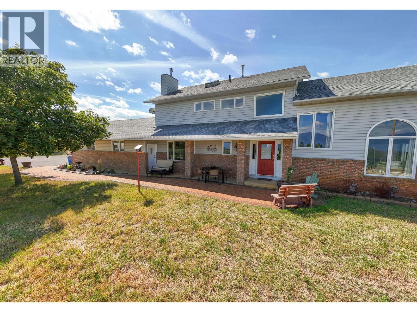 9617 CLEARVIEW Road, Cranbrook
