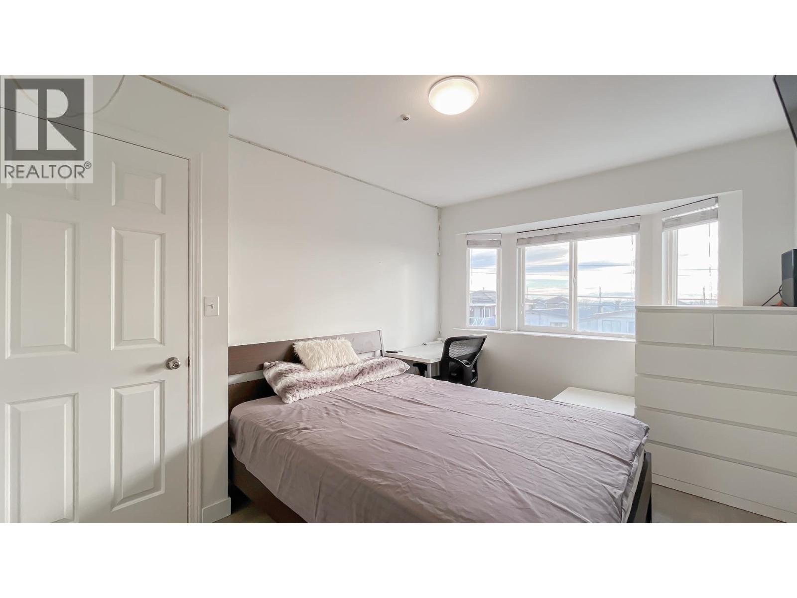 736 E 55TH AVENUE, Vancouver