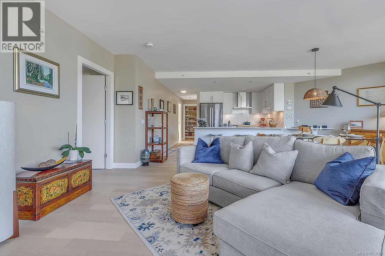 506 3529 Dolphin Dr, Nanoose Bay