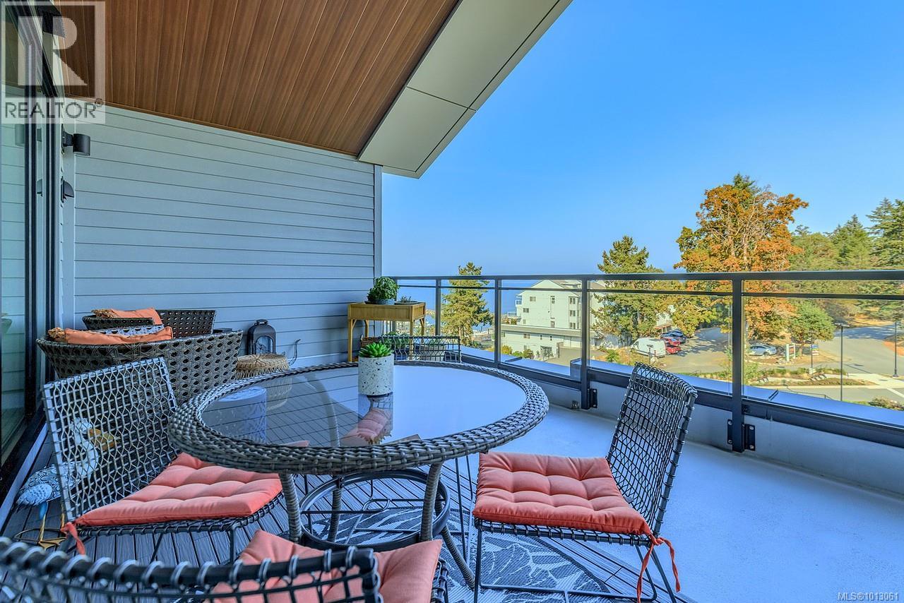 506 3529 Dolphin Dr, Nanoose Bay