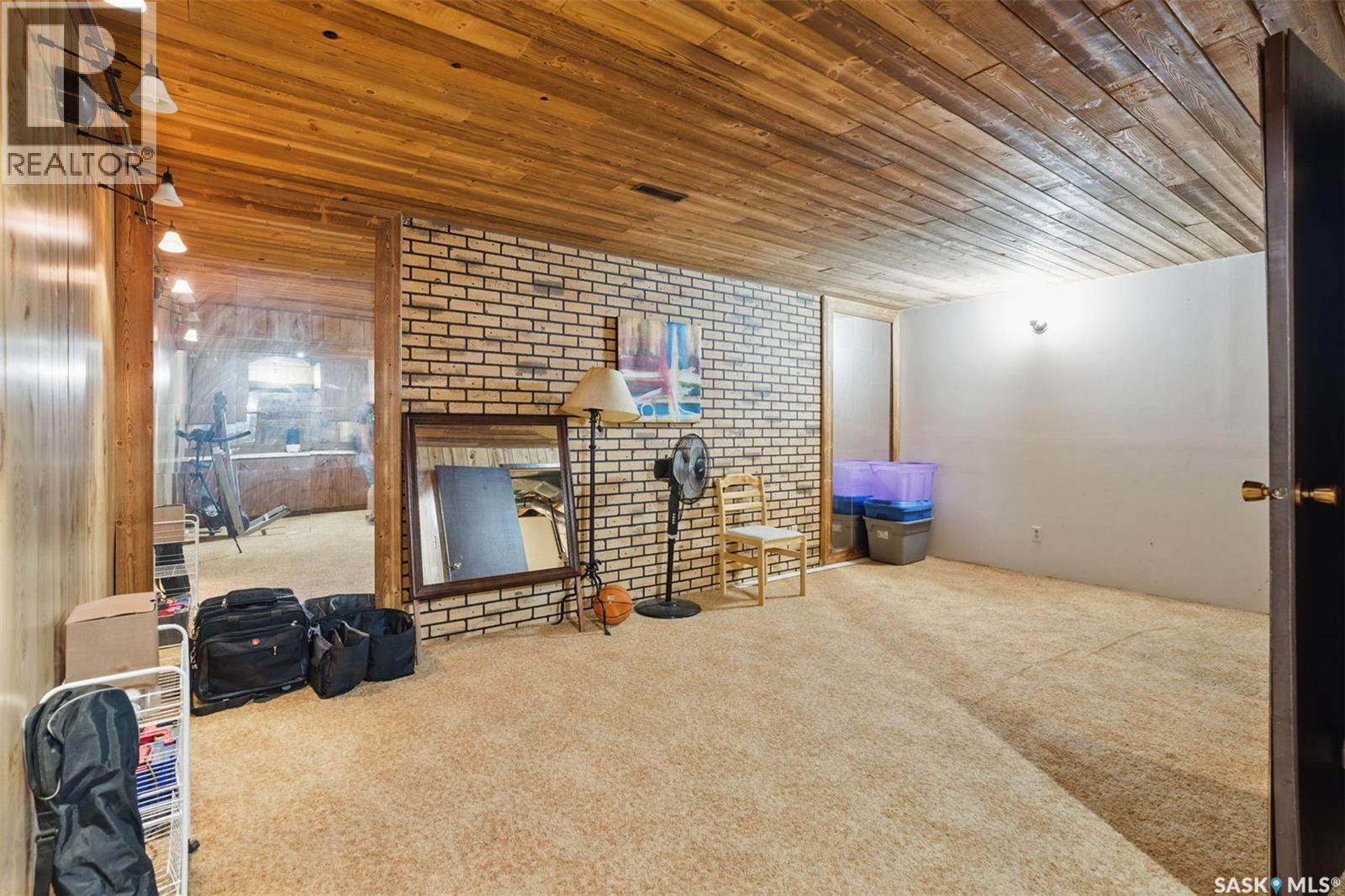 Single Family House 2 Level for Sale in   Haight CRESCENT Saskatoon 