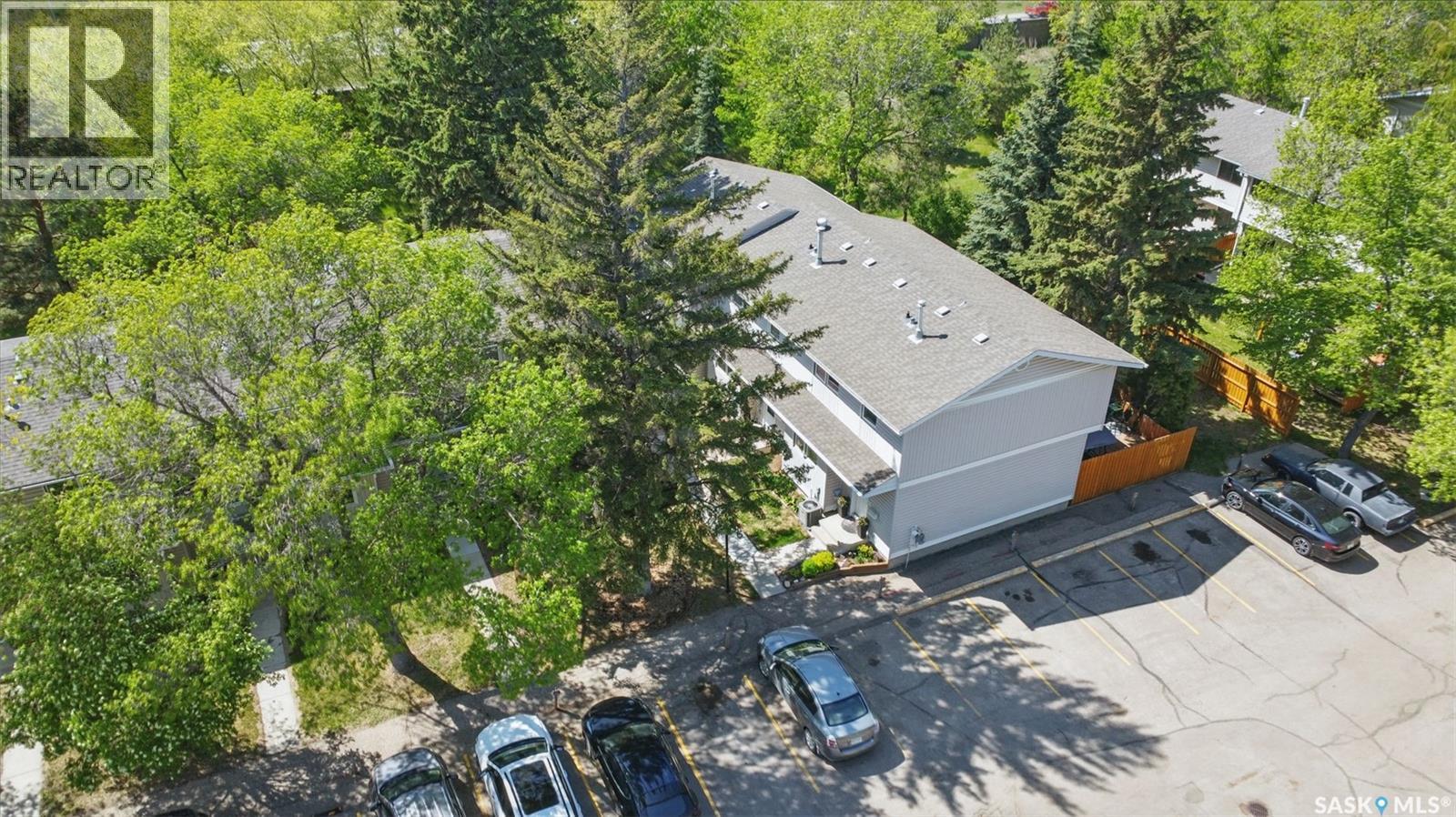 Single Family House 2 Level for Sale in   Haight CRESCENT Saskatoon 