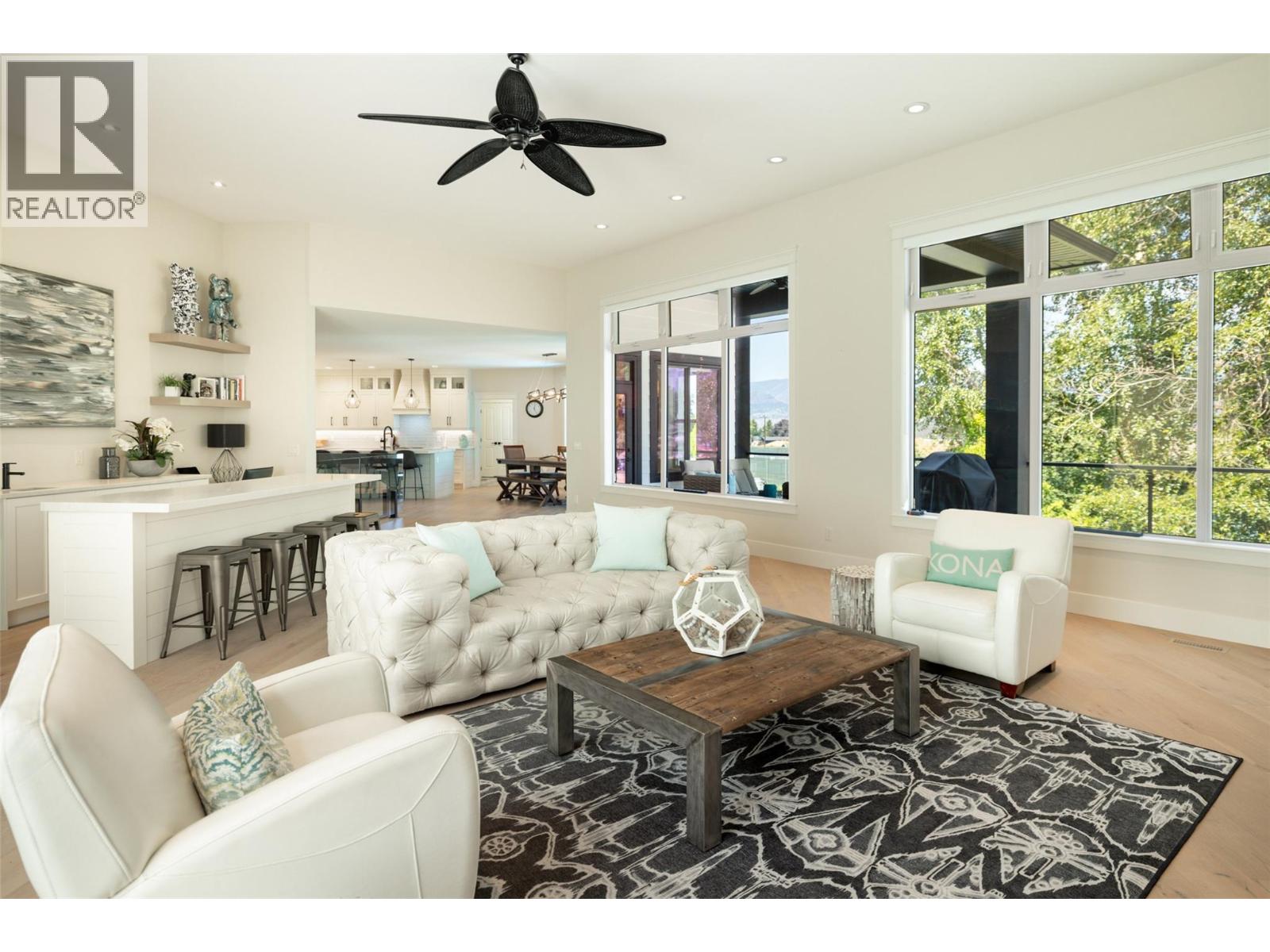  4455 Sherwood Court, Kelowna