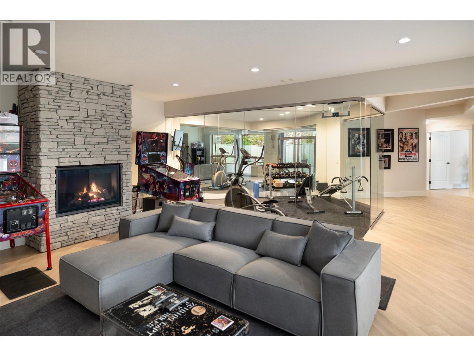  4455 Sherwood Court, Kelowna