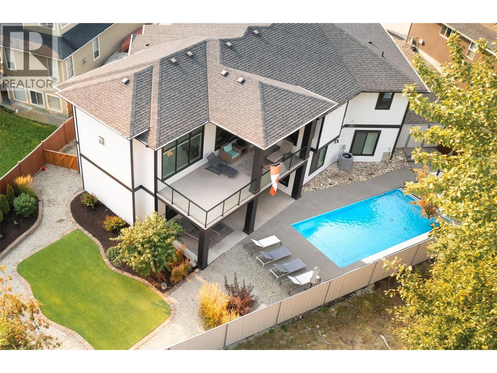  4455 Sherwood Court, Kelowna