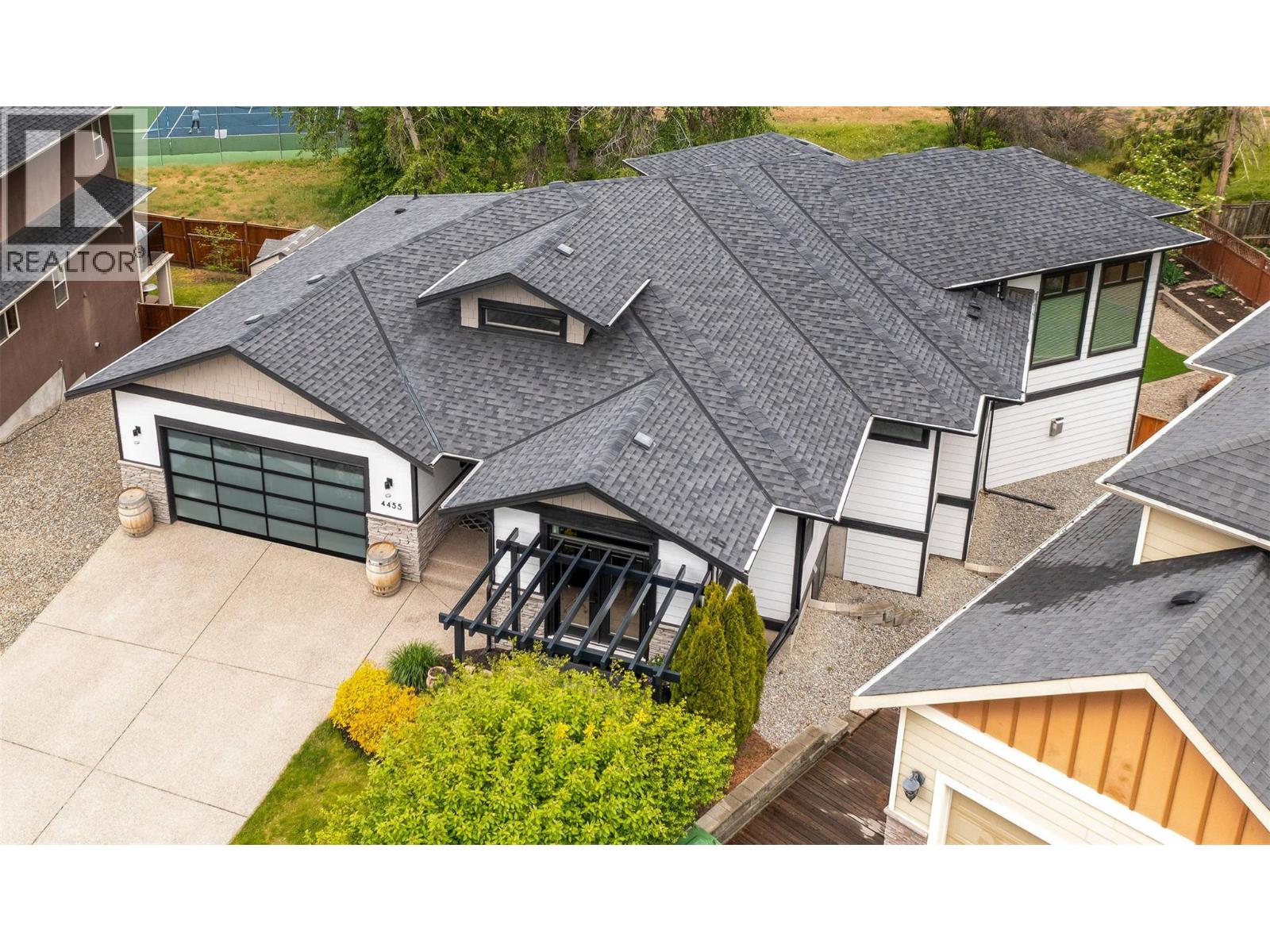  4455 Sherwood Court, Kelowna
