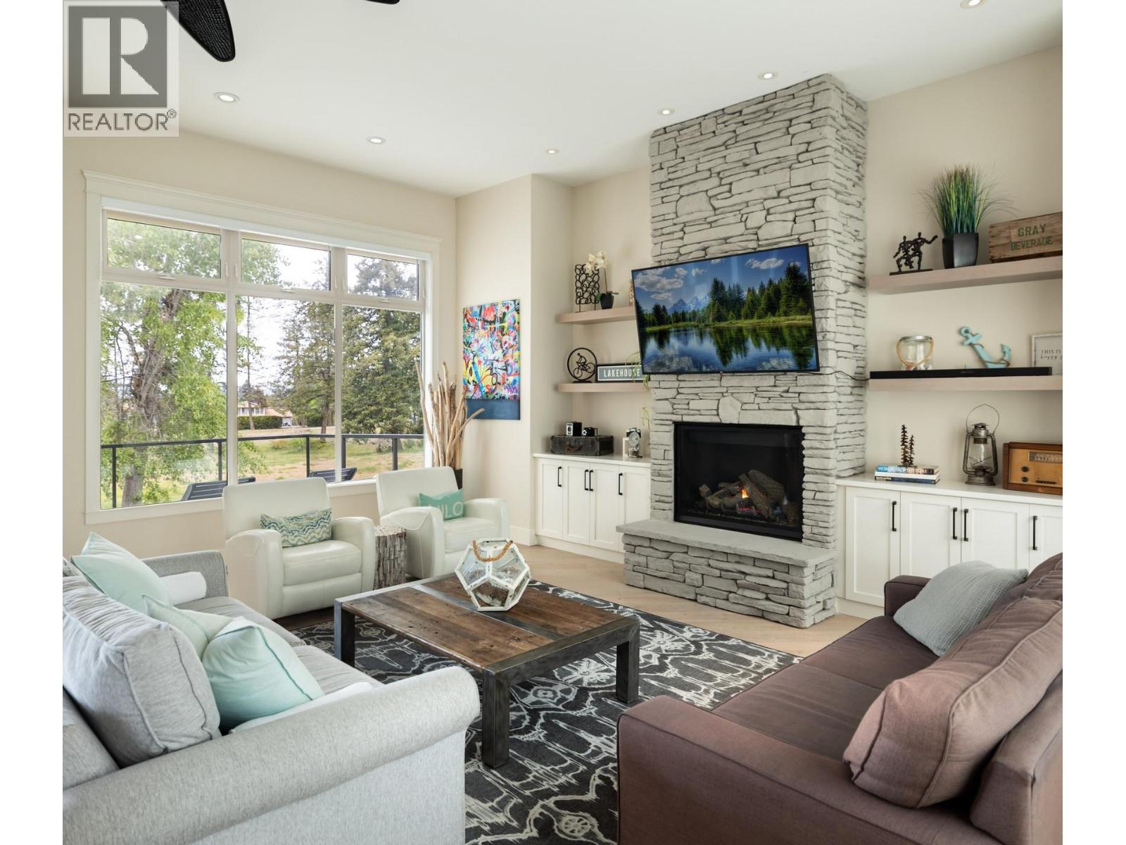  4455 Sherwood Court, Kelowna