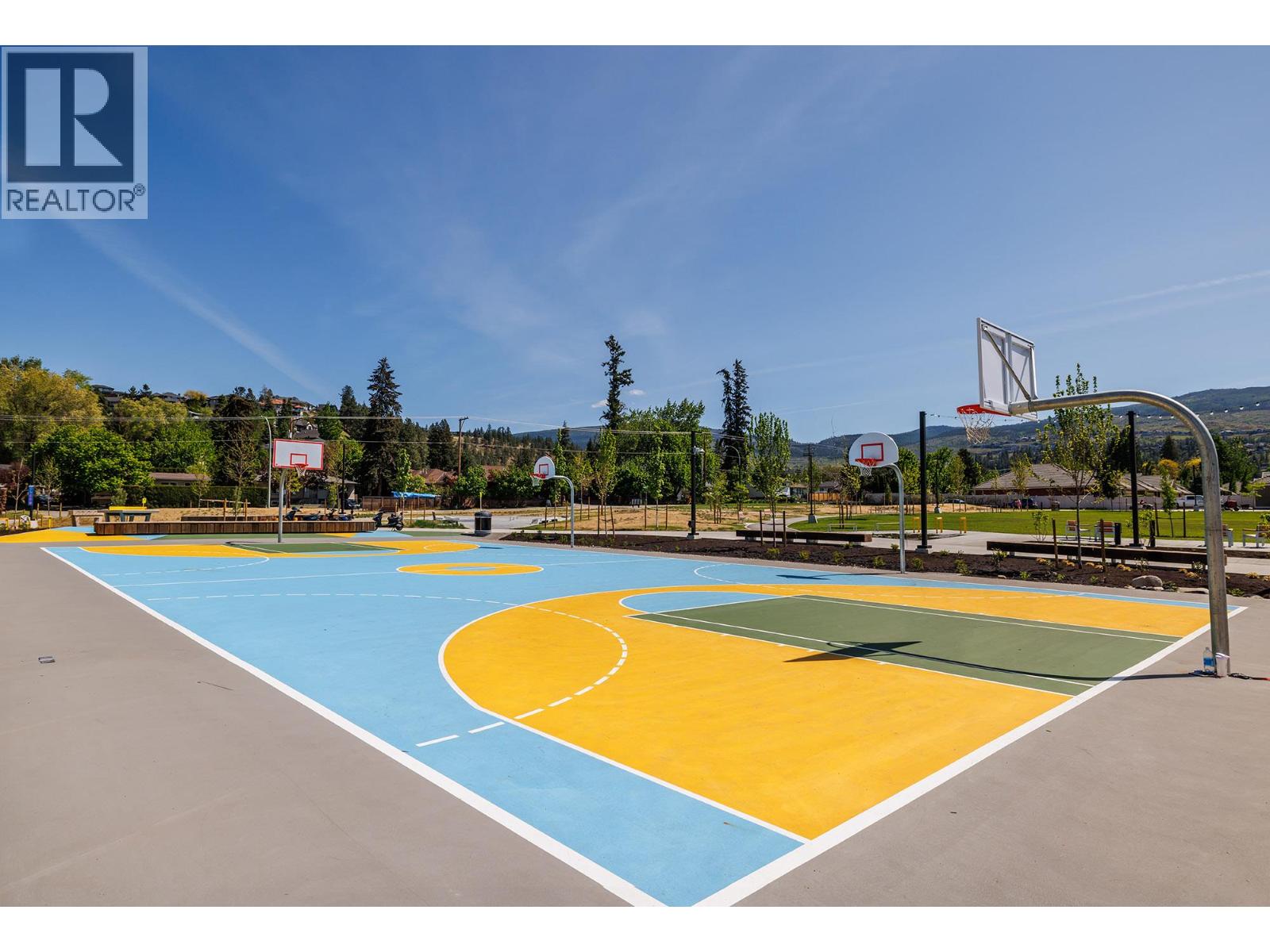  4455 Sherwood Court, Kelowna