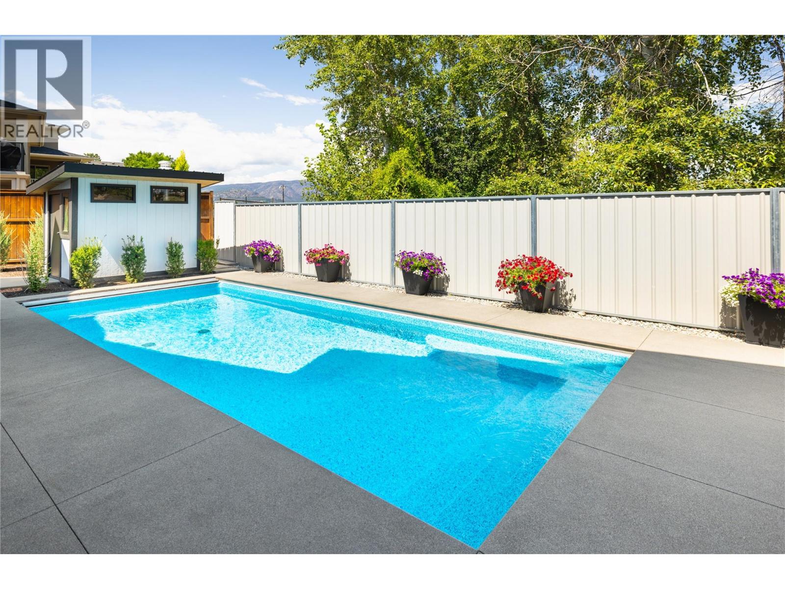  4455 Sherwood Court, Kelowna