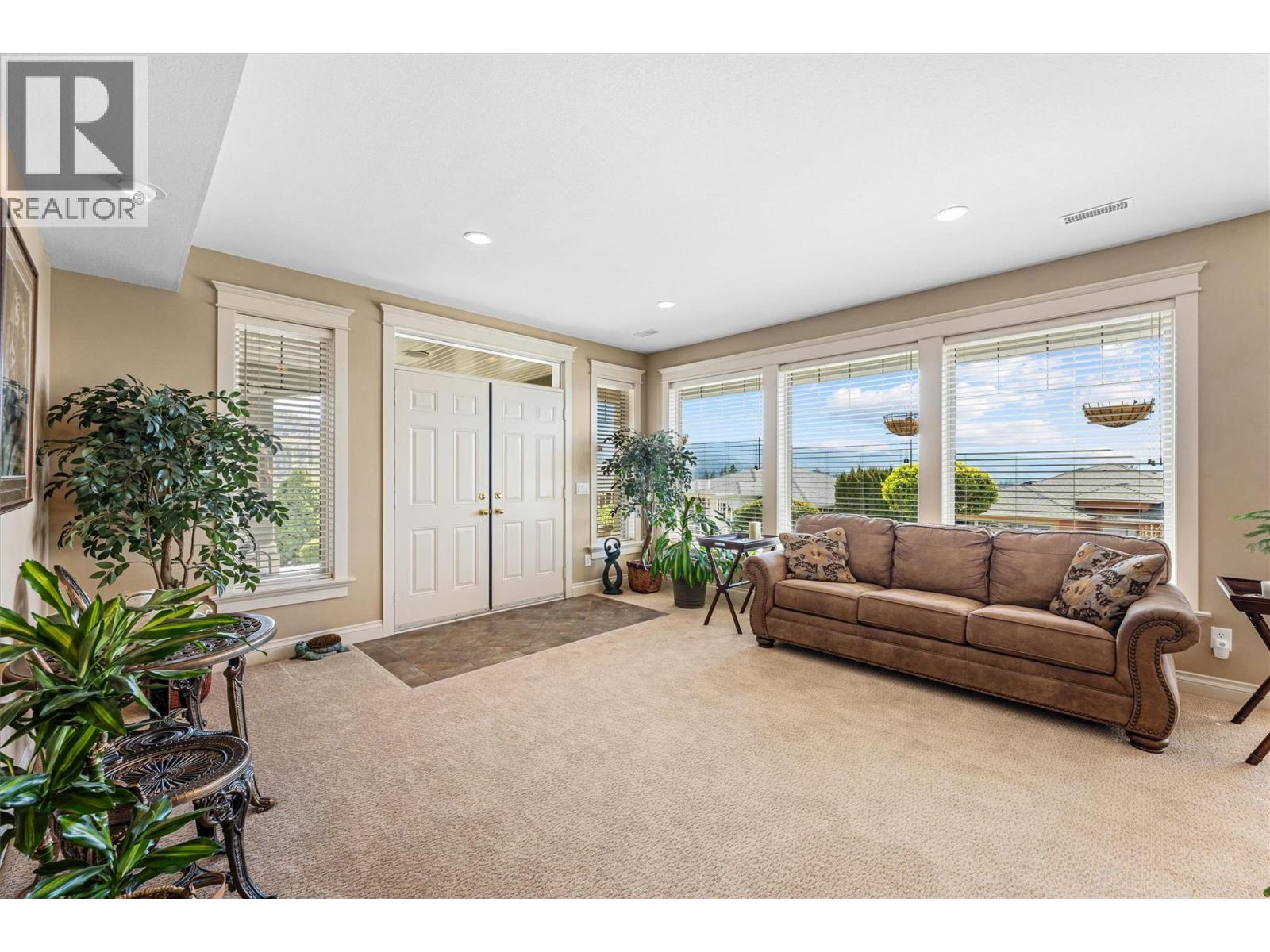 1095 Hume Avenue, Kelowna