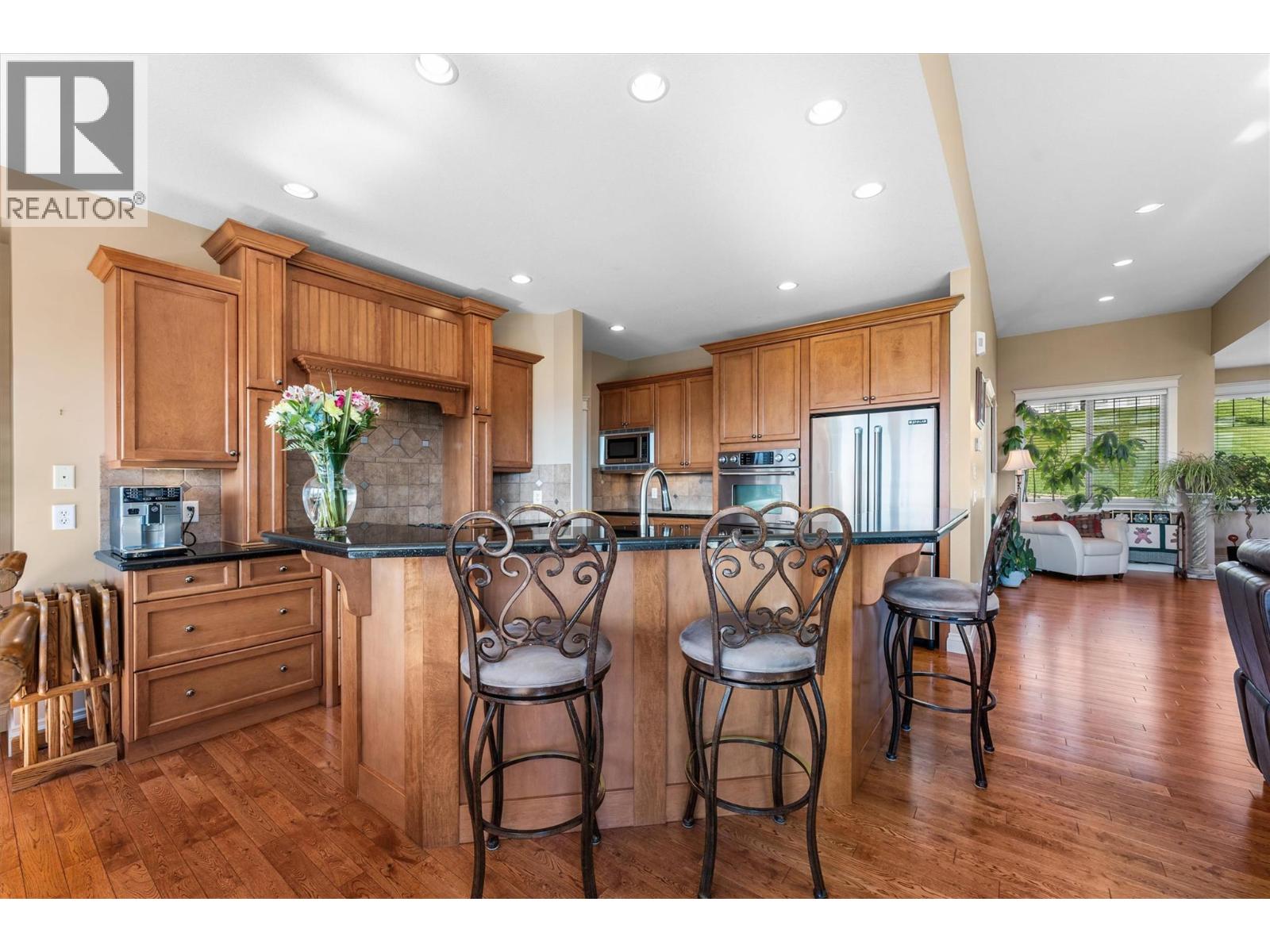  1095 Hume Avenue, Kelowna