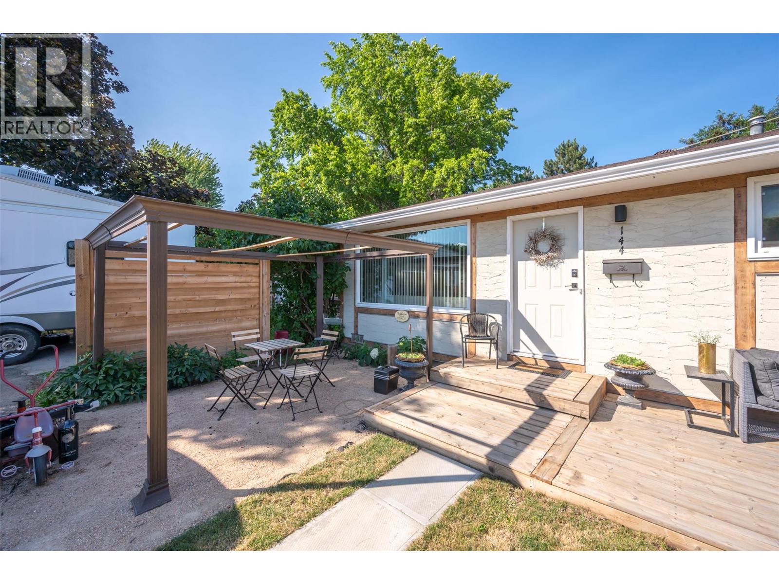 144 AYRES Crescent, Penticton
