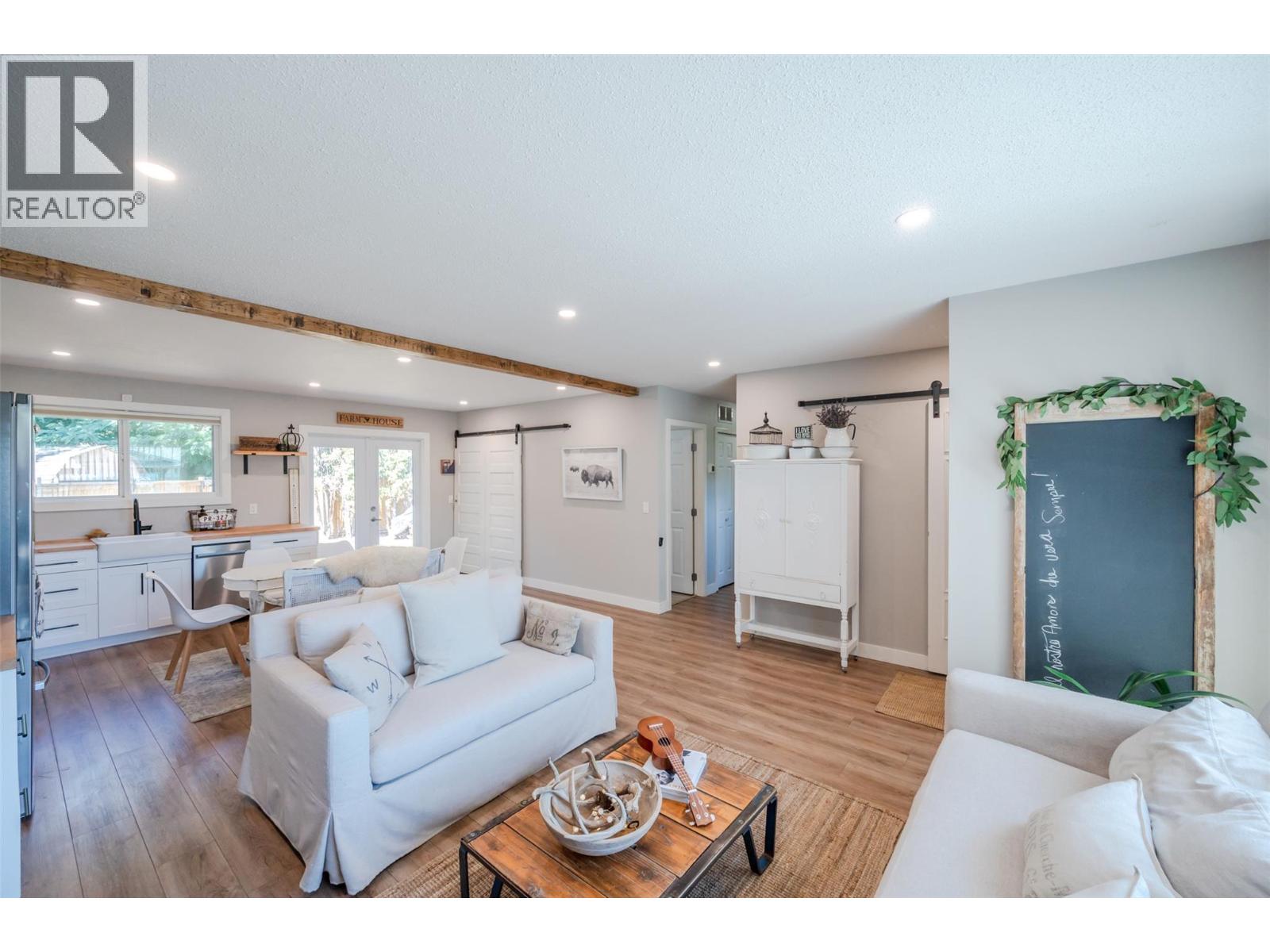144 AYRES Crescent, Penticton