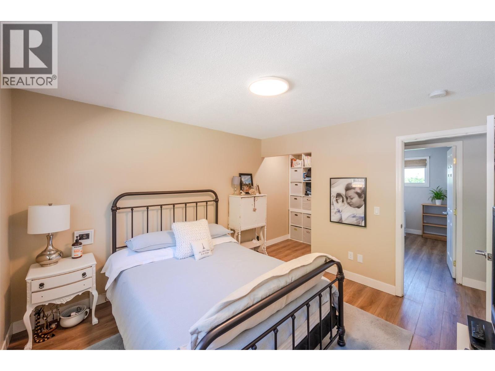 144 AYRES Crescent, Penticton