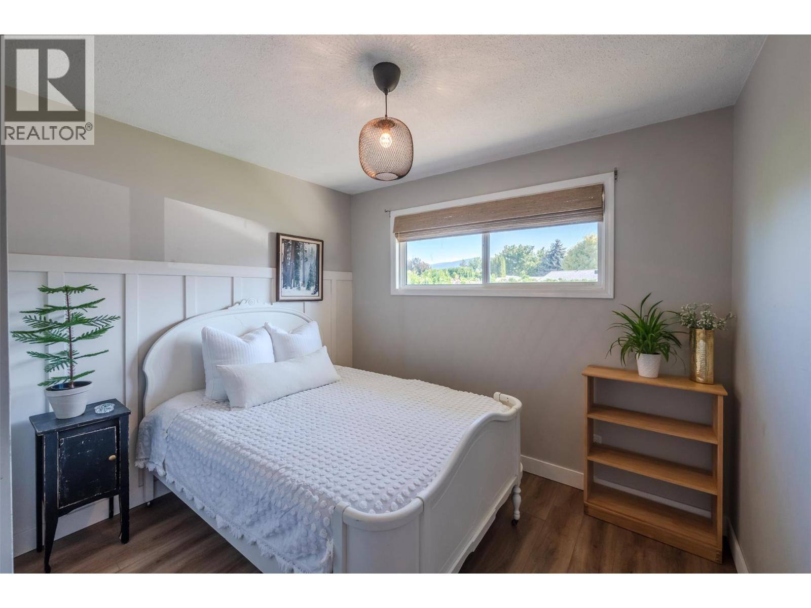144 AYRES Crescent, Penticton