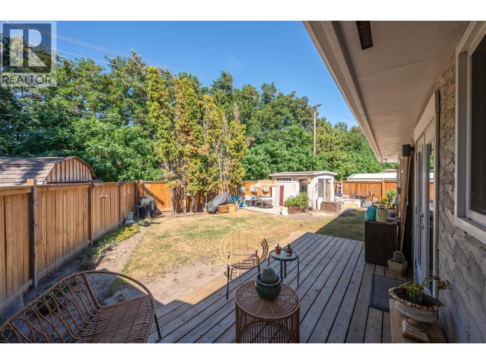 144 AYRES Crescent, Penticton