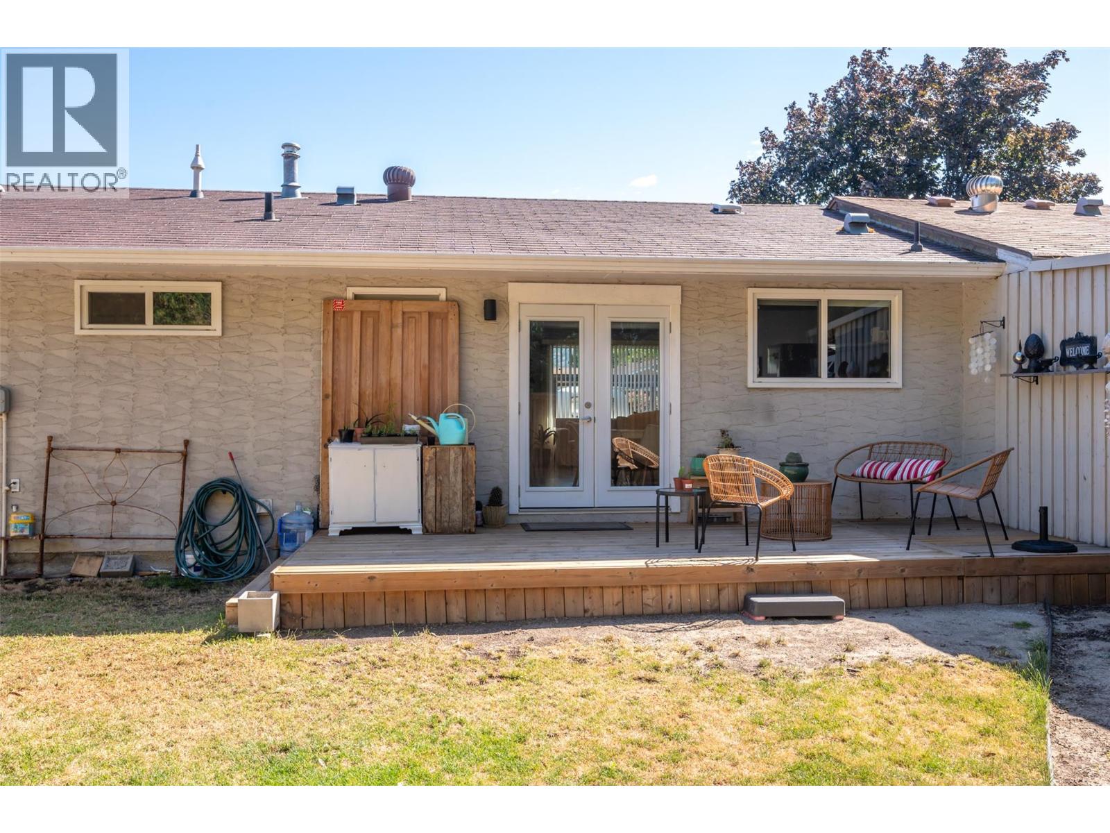 144 AYRES Crescent, Penticton