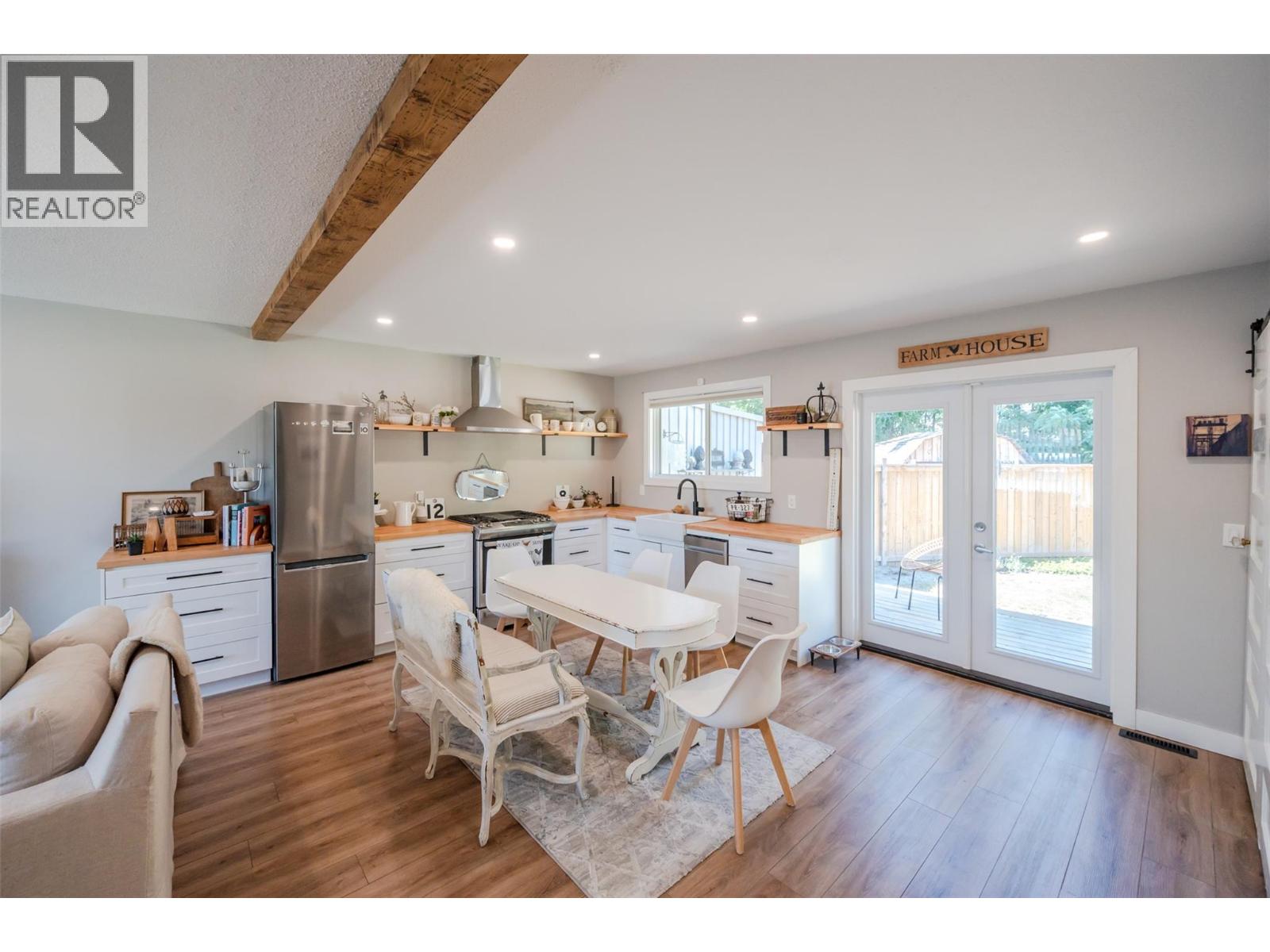 144 AYRES Crescent, Penticton