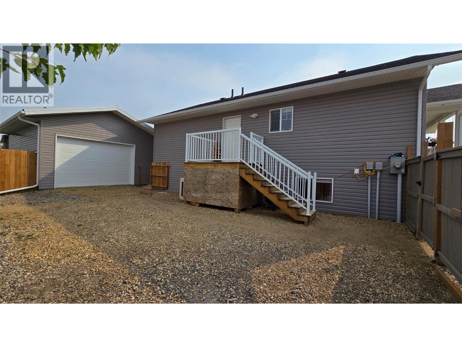 8208 19A Street, Dawson Creek