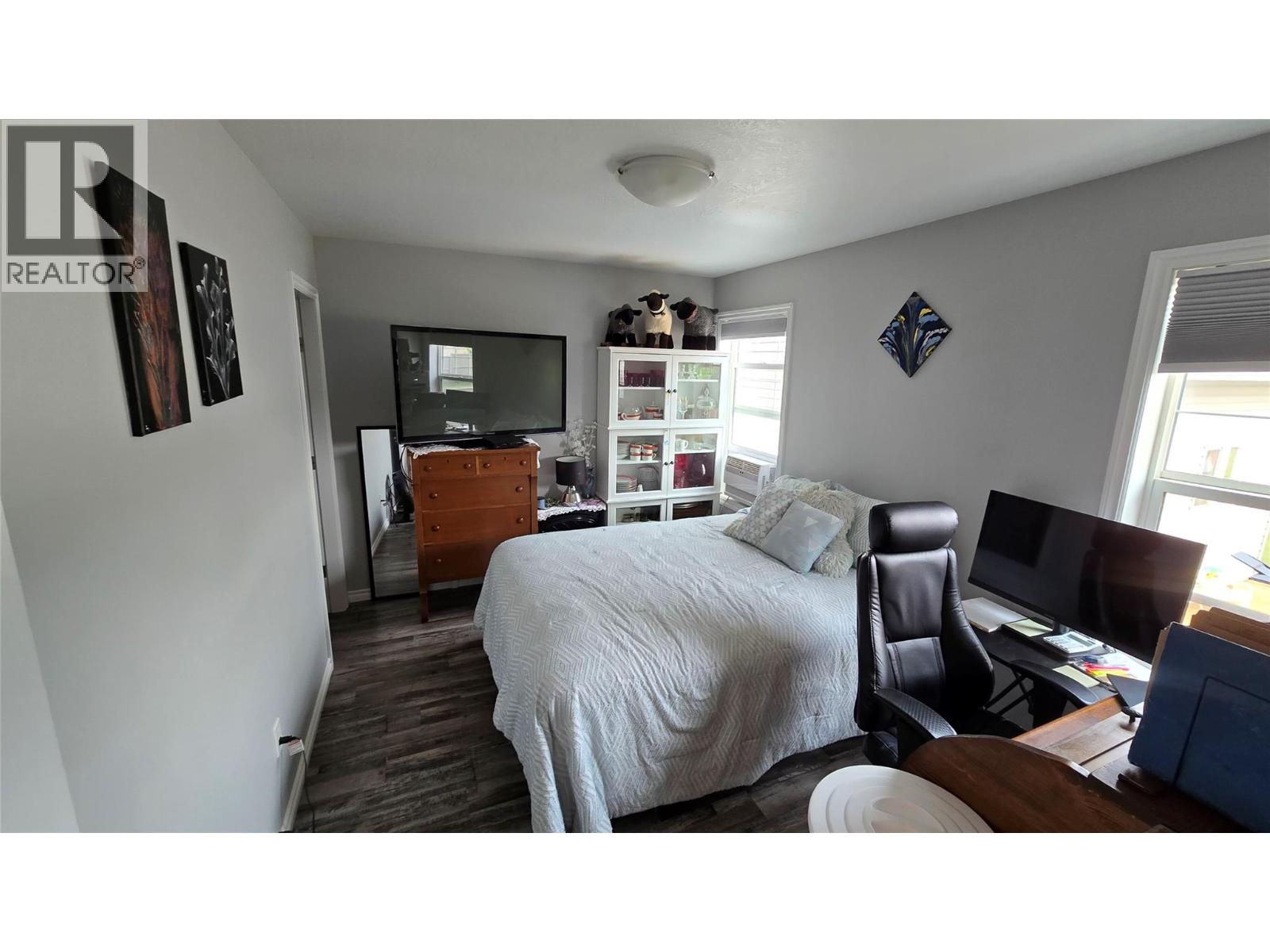 8208 19A Street, Dawson Creek