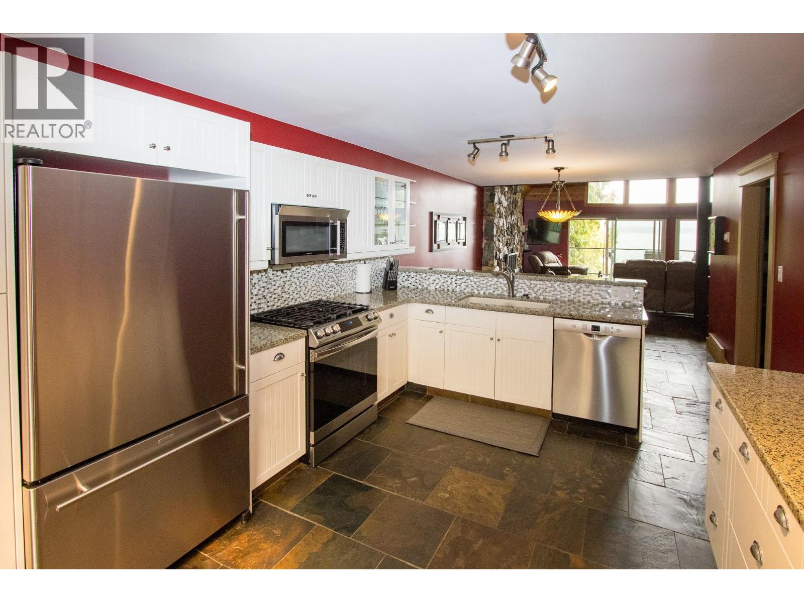 3075 Waverly Road, Sorrento
