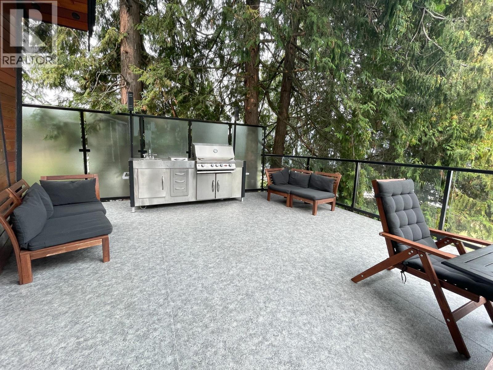 3075 Waverly Road, Sorrento