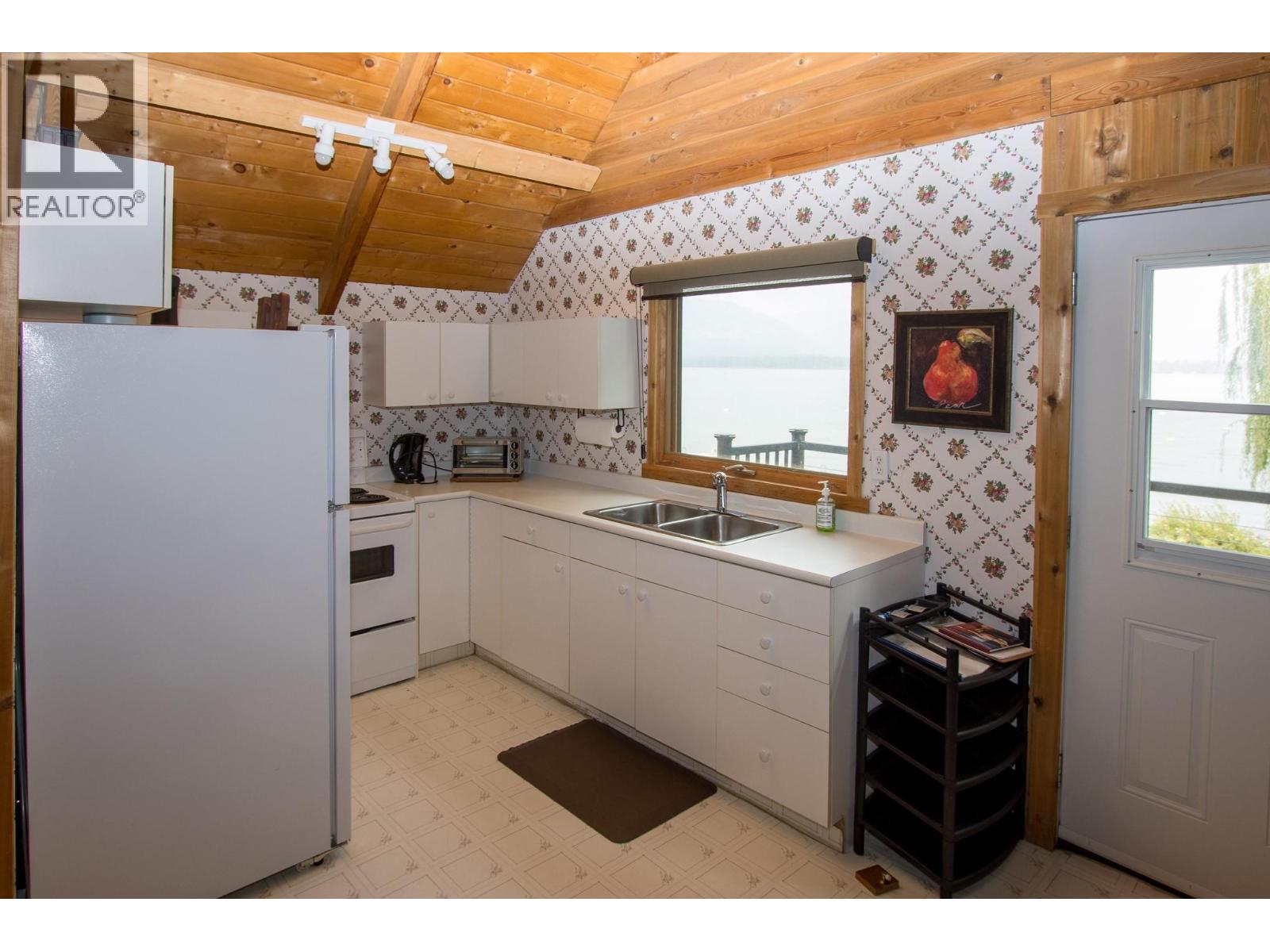 3075 Waverly Road, Sorrento