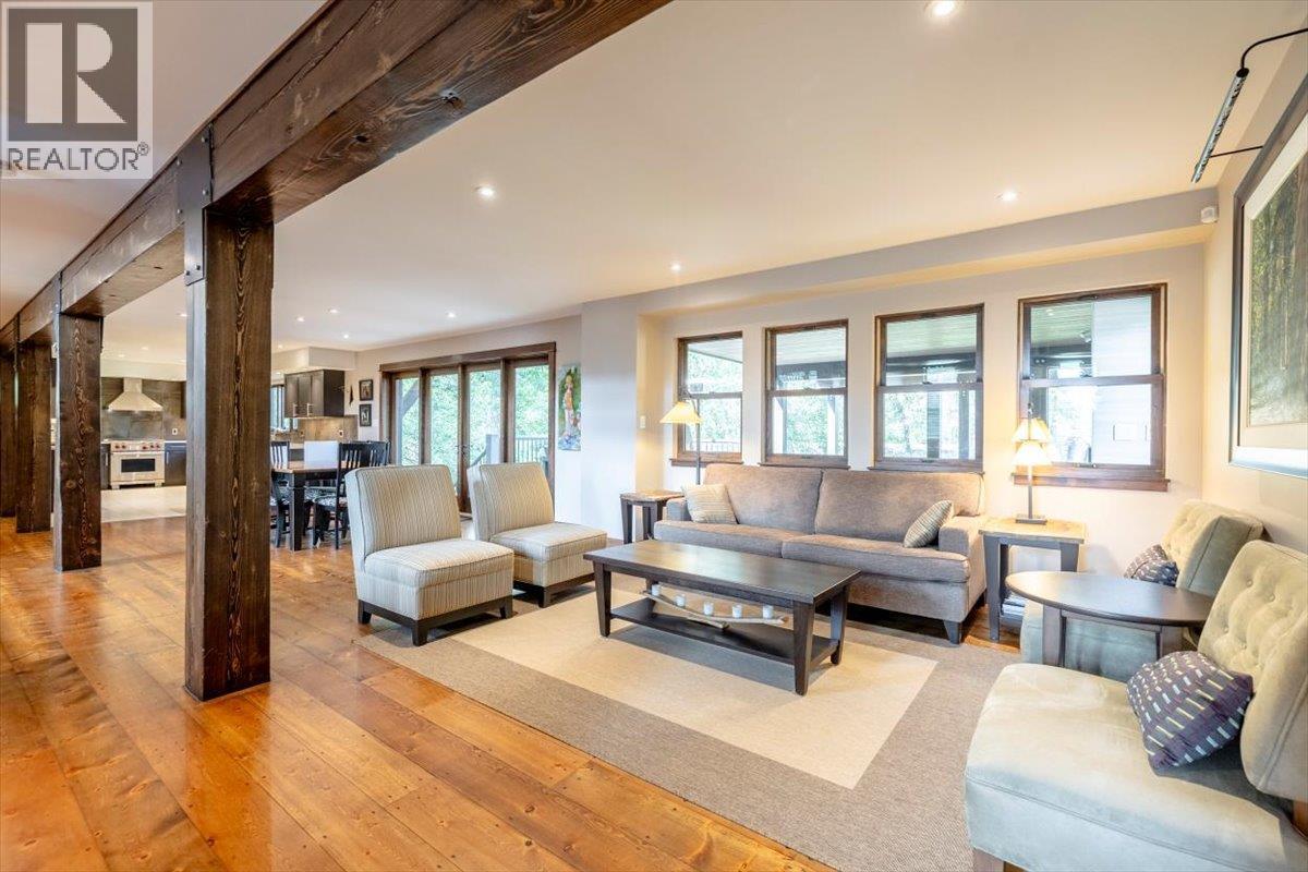 2 Mt Minton Street, Fernie