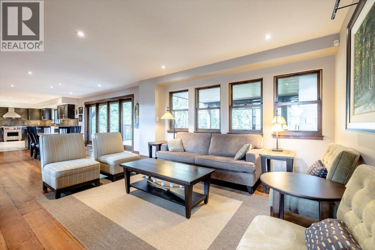 2 Mt Minton Street, Fernie