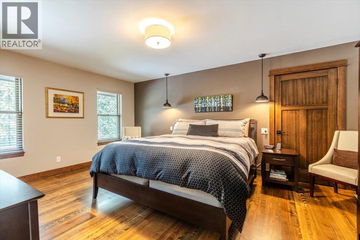 2 Mt Minton Street, Fernie