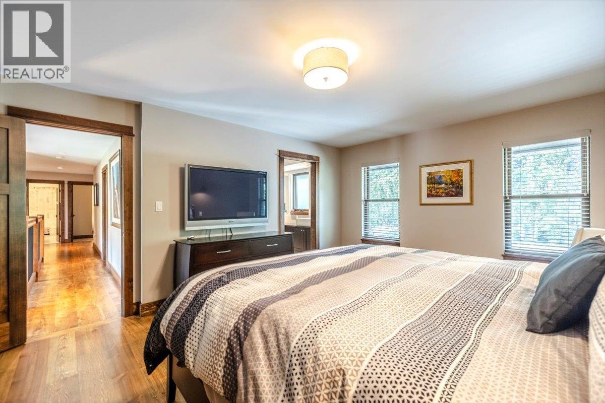 2 Mt Minton Street, Fernie