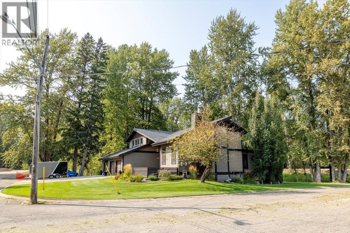 2 Mt Minton Street, Fernie