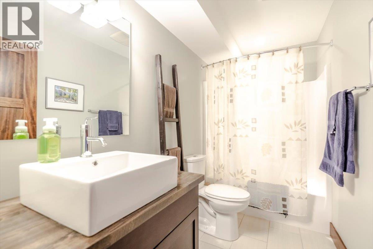 2 Mt Minton Street, Fernie