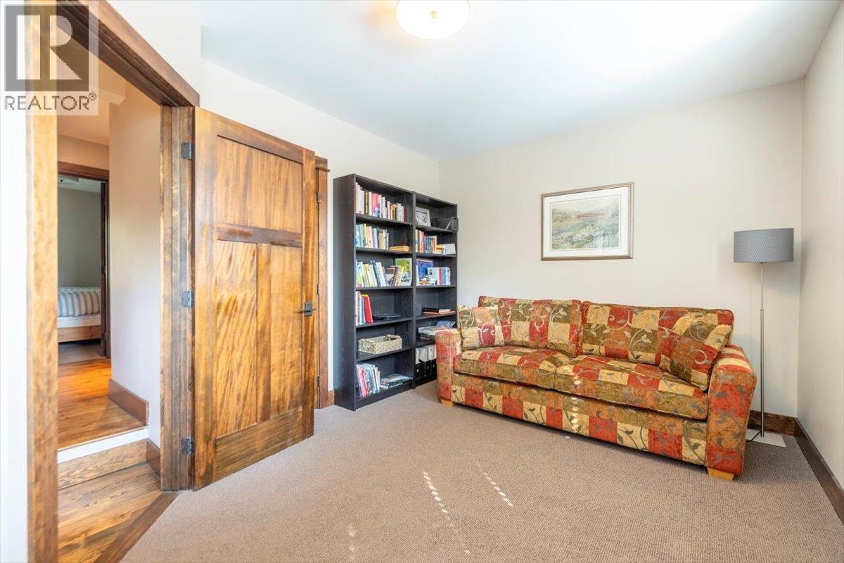 2 Mt Minton Street, Fernie