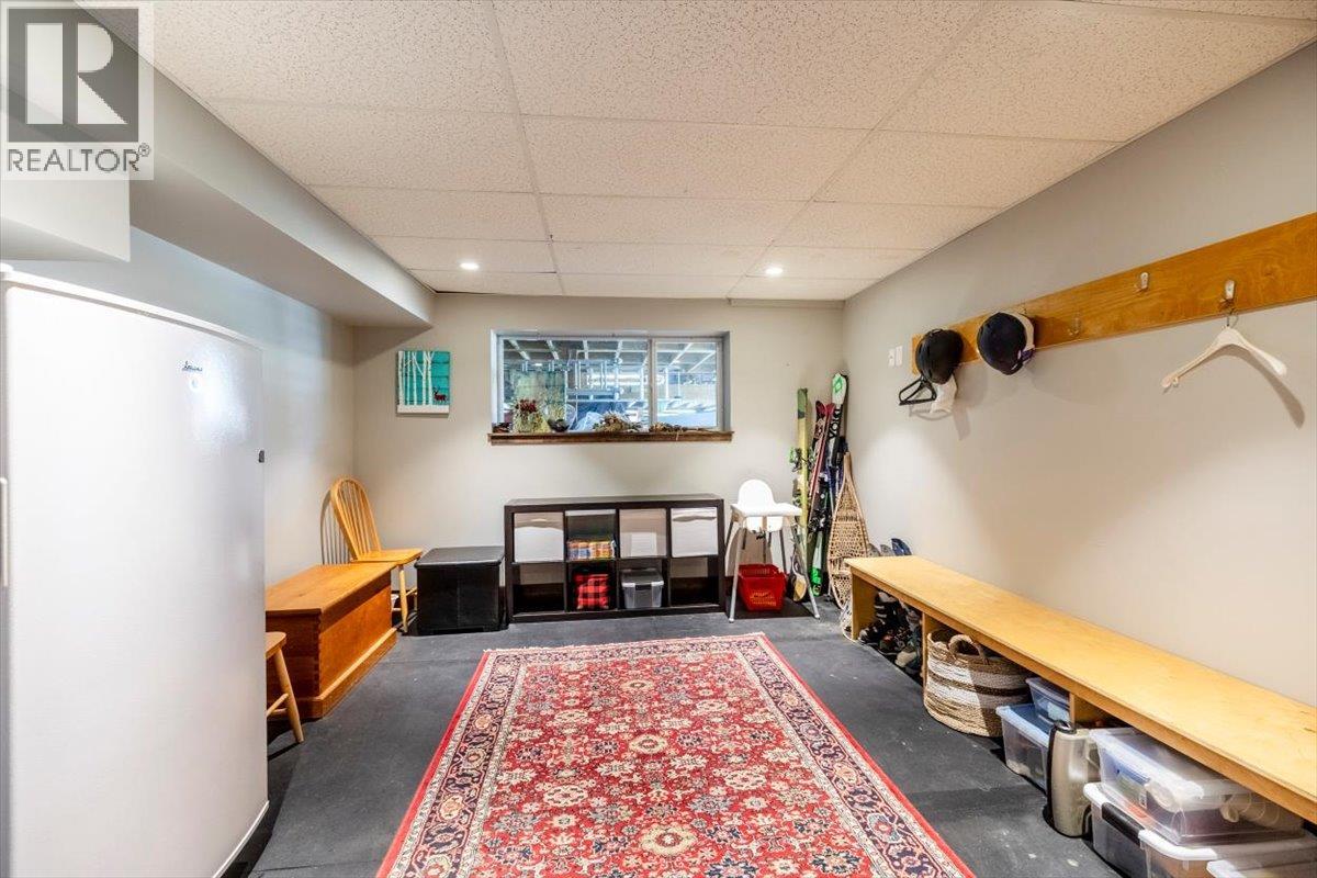 2 Mt Minton Street, Fernie