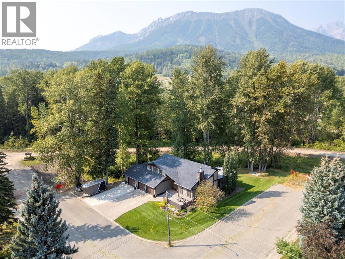 2 Mt Minton Street, Fernie