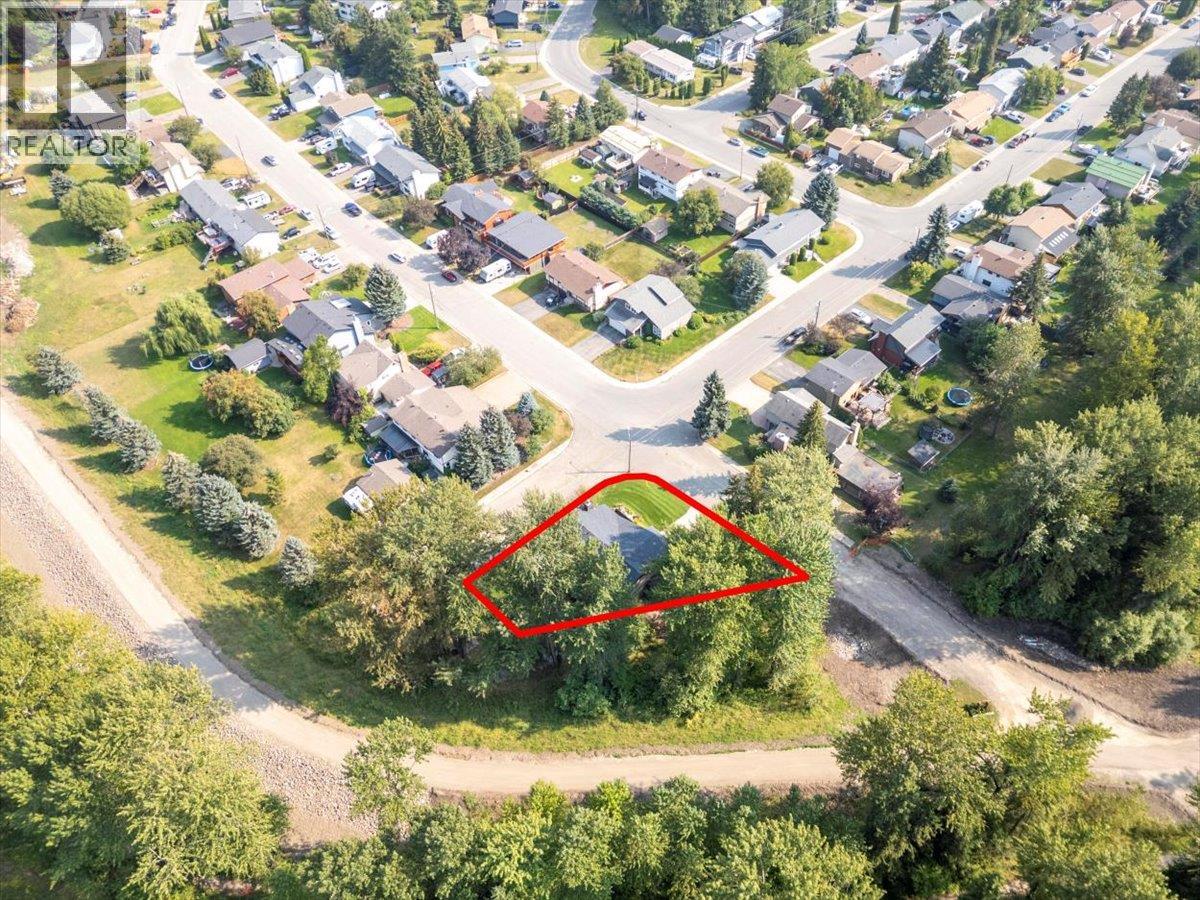 2 Mt Minton Street, Fernie