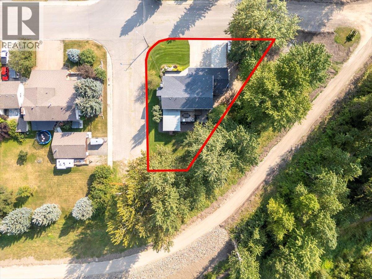 2 Mt Minton Street, Fernie