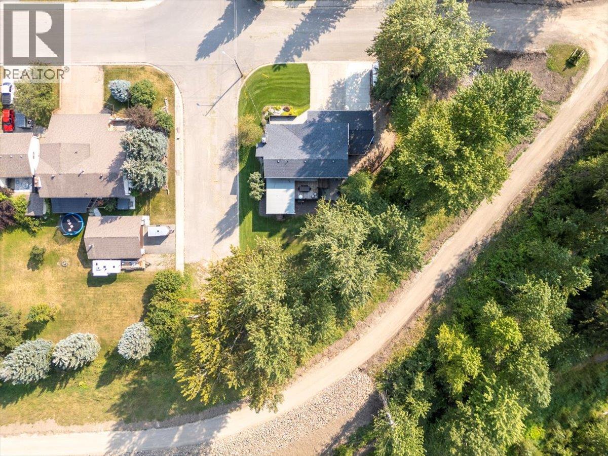 2 Mt Minton Street, Fernie