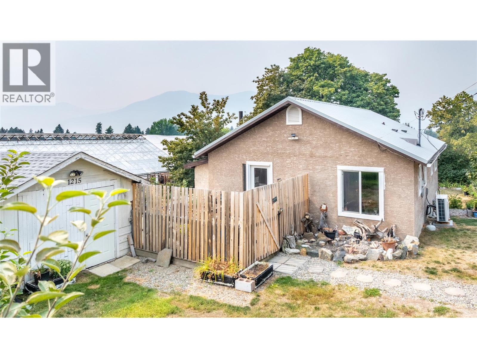 1215 Erickson Road, Creston