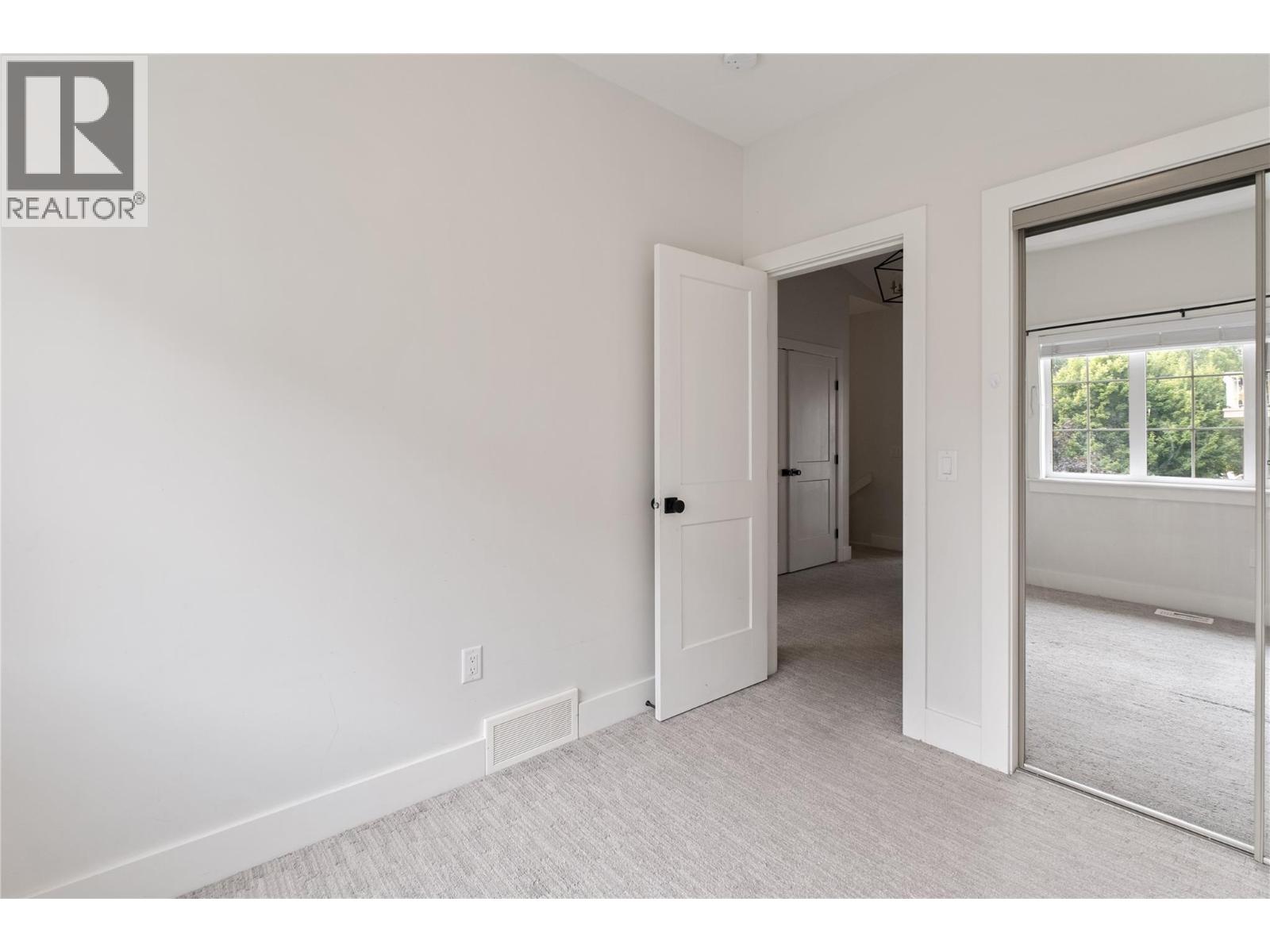 4 644 Lequime Road, Kelowna