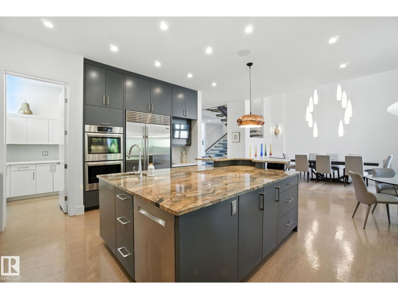 11823 SASKATCHEWAN DR NW, Edmonton