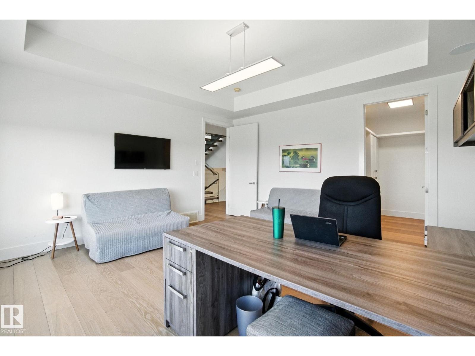 11823 SASKATCHEWAN DR NW, Edmonton