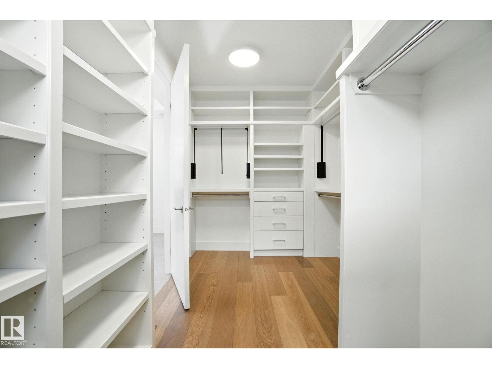 11823 SASKATCHEWAN DR NW, Edmonton