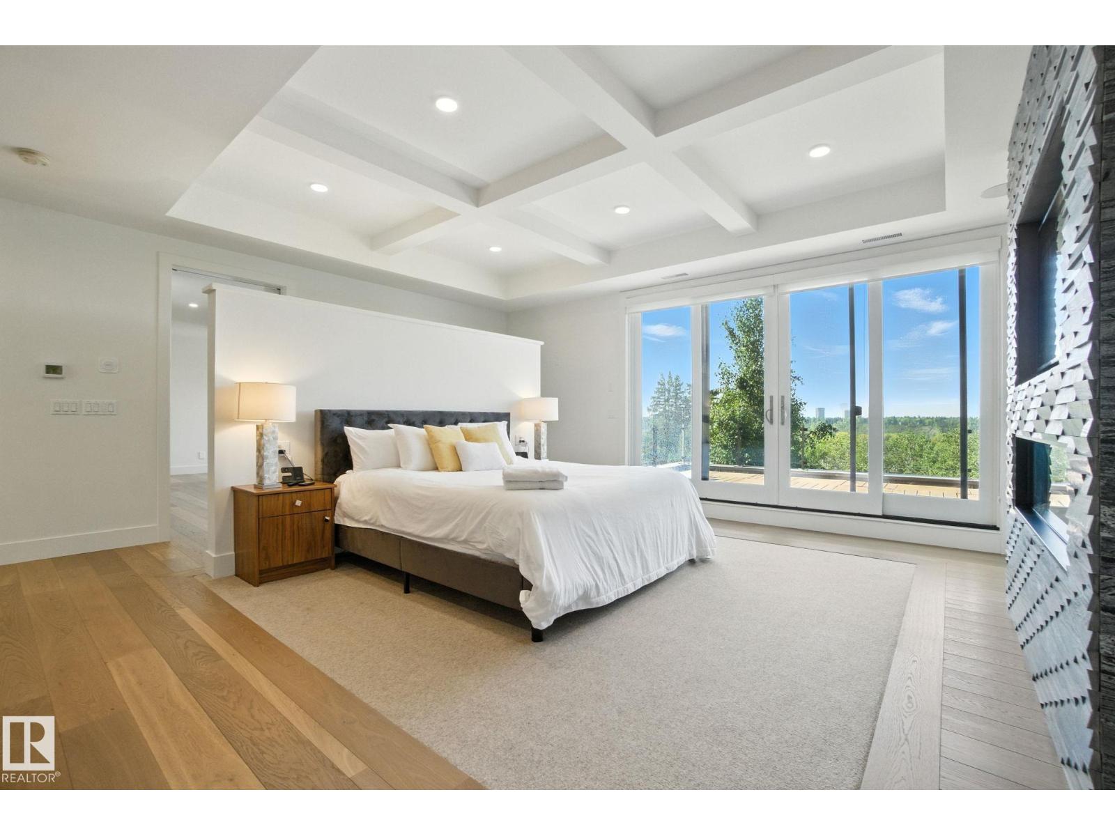 11823 SASKATCHEWAN DR NW, Edmonton