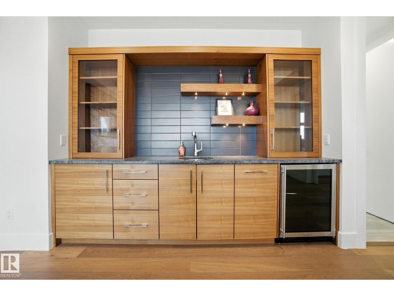 11823 SASKATCHEWAN DR NW, Edmonton